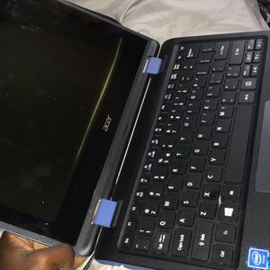 I’m selling old acer laptop